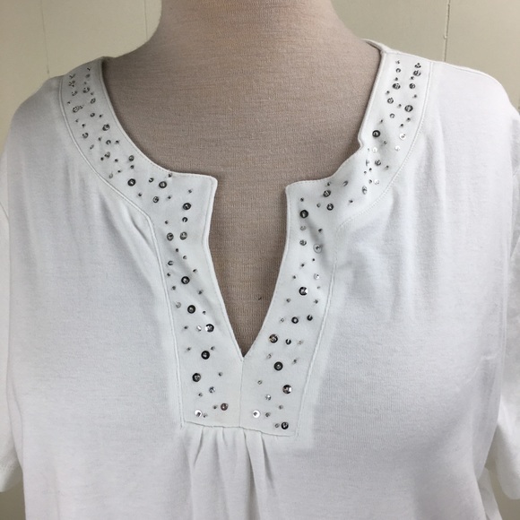 NWT Fashion Bug Essentials White V-Neck T-Shirt 4X - Picture 2 of 5